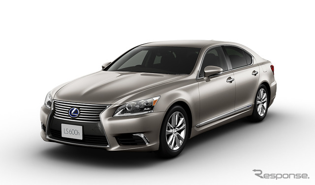 レクサス・LS600h(ソニックチタニウム)