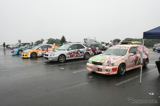 あうとさろーねFSW痛車