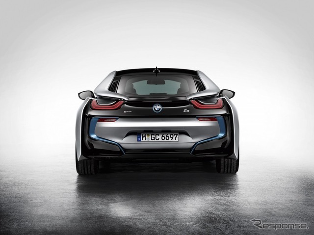 BMW i8の市販モデル
