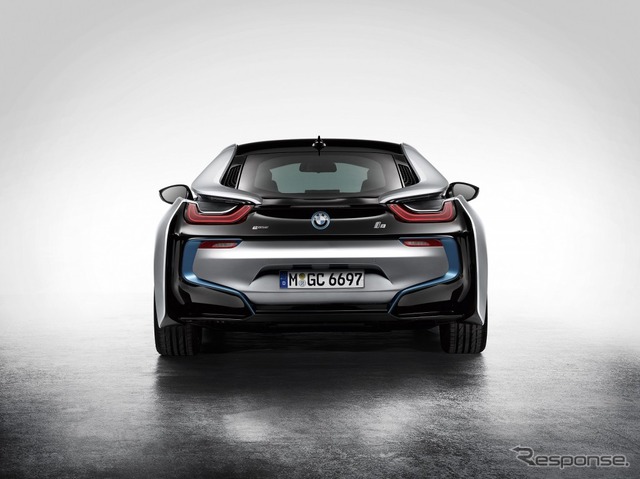 BMW i8の市販モデル