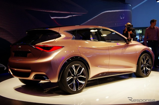 インフィニティ Q30(フランクフルトモーターショー13)