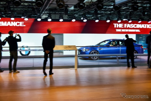 BMWのホール11(フランクフルトモーターショー13)
