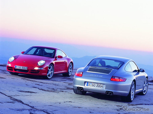 ポルシェの新型4WD---911 カレラ4／カレラ4S