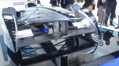スパーク・ルノーSRT01Eの発表会(動画キャプチャ)