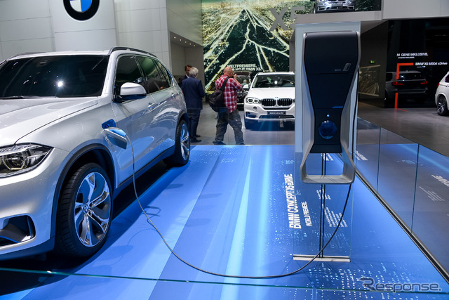 BMW コンセプトX5 eドライブ(フランクフルト13)