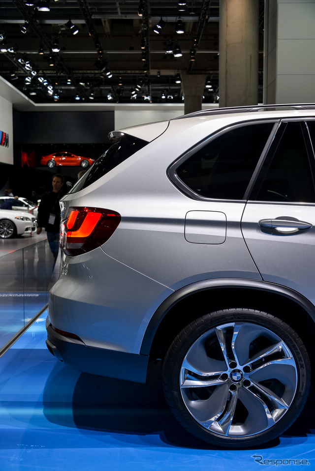 BMW コンセプトX5 eドライブ(フランクフルト13)
