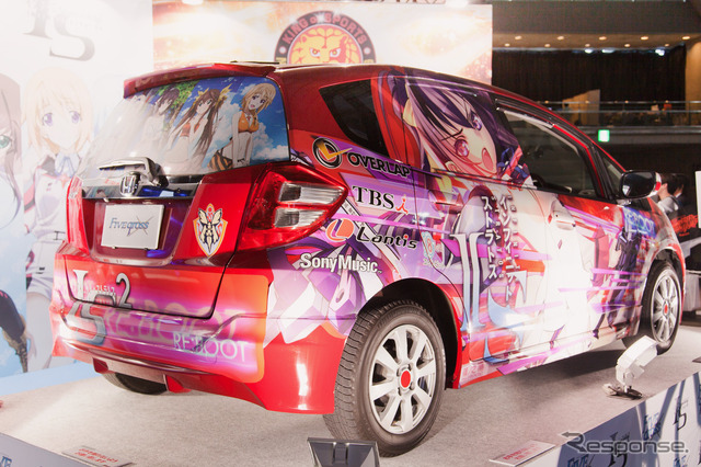 【東京ゲームショウ13】アニメ『インフィニット・ストラトス2』の痛車がブシロードに展示