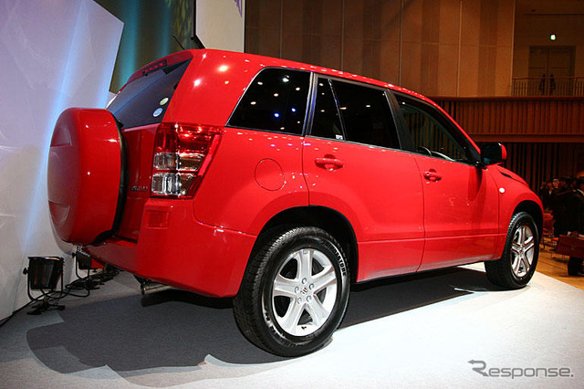 【スズキ エスクード 新型発表】元祖コンパクトSUV、進化