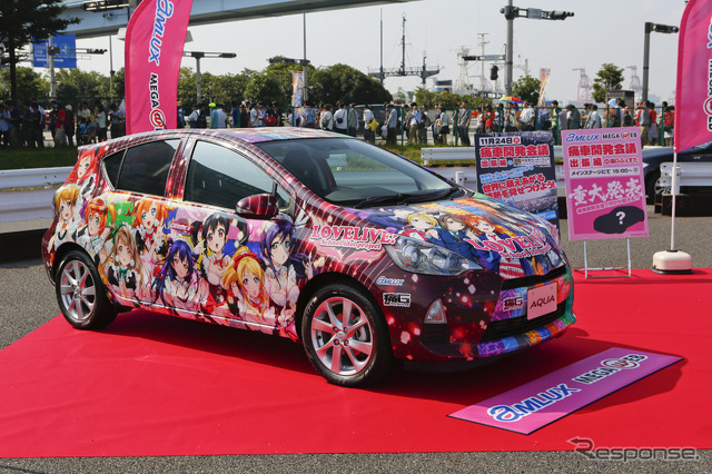 「ラブライブ!」公式販売痛車を痛Gふぇすたにて発表…声優ナビバージョンも