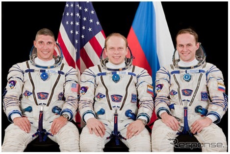 マイケル・ホプキンス、オレッグ・コトフ、セルゲイ・リザンスキー宇宙飛行士