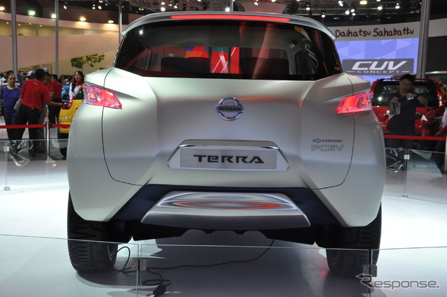 日産 TeRRA(ジャカルタモーターショー13)