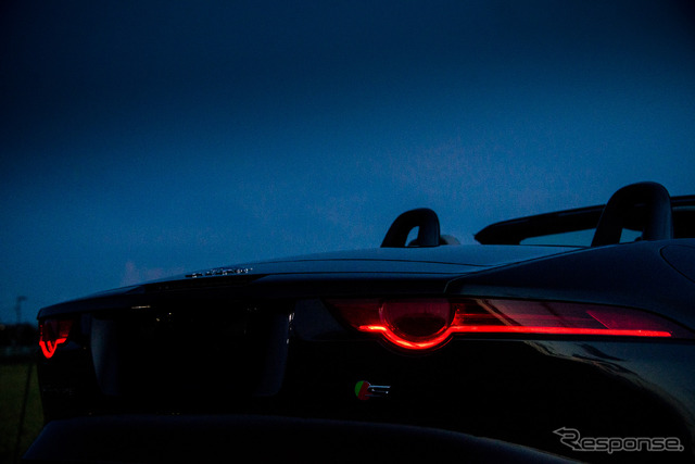 ジャガー F-TYPE V8 S