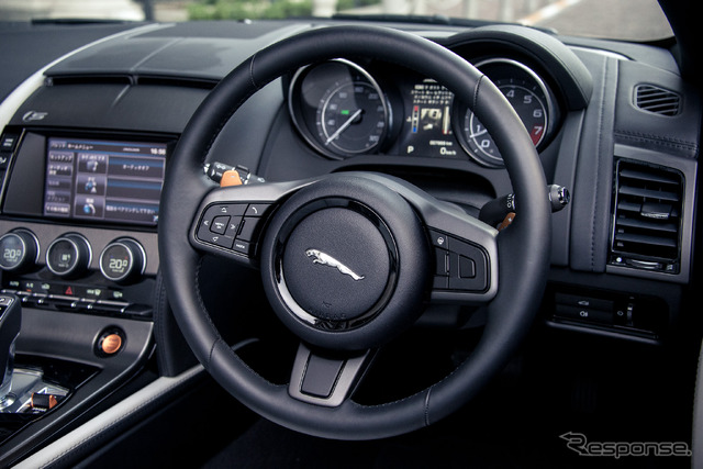 ジャガー F-TYPE V8 S