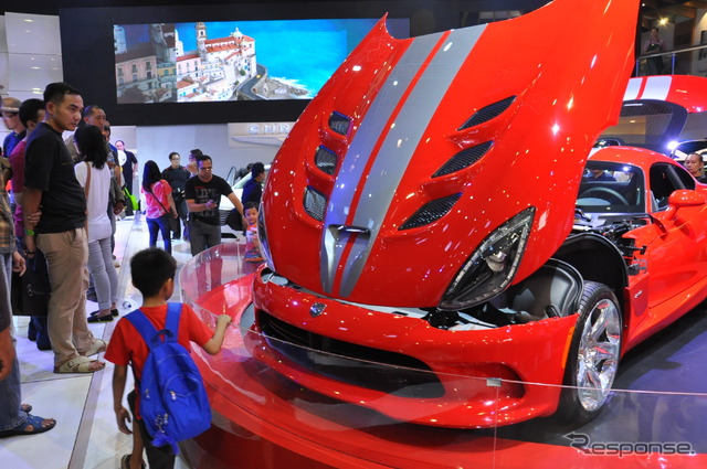 SRT バイパー(ジャカルタモーターショー13)