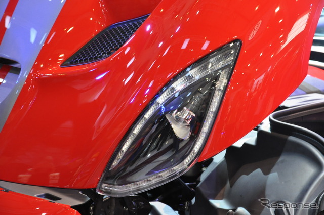 SRT バイパー(ジャカルタモーターショー13)