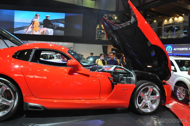 SRT バイパー(ジャカルタモーターショー13)