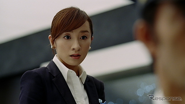 「TOYOTOWN」(トヨタウン)シリーズTV-CM「TOYOTOWN・郵便配達」篇に阿部寛さん、西尾由佳理さんが登場