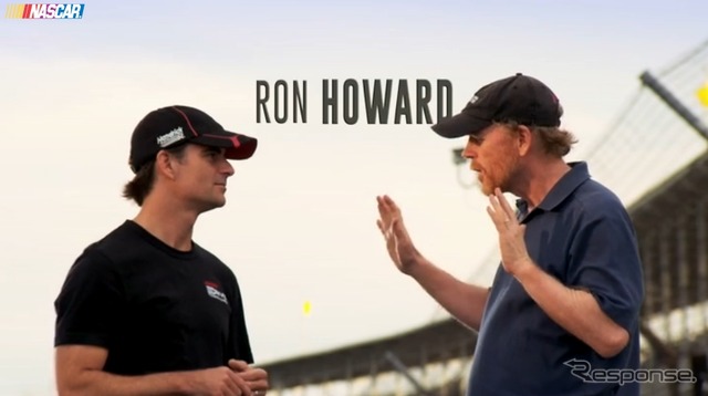 ロン・ハワードと語り合うジェフ・ゴードン(動画キャプチャ)