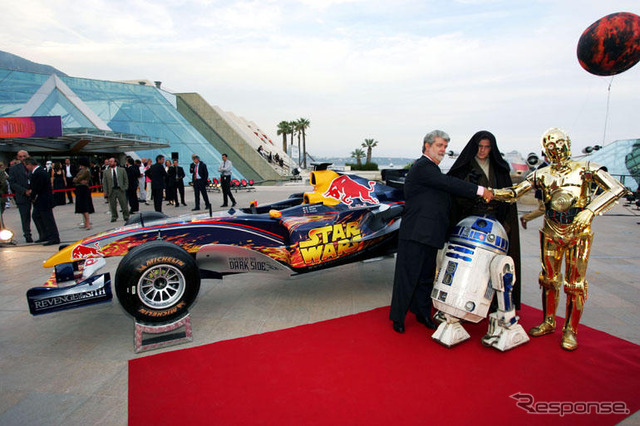スターウォーズ 写真蔵…“フォース”をレッドブルに