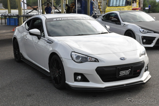 スバル BRZ tS