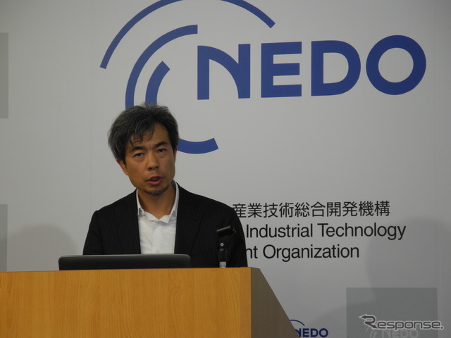 NEDO、仏リヨンEVシェア実証実験、CHAdeMO式急速充電器は太陽光発電で