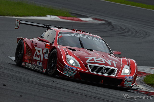 第6戦富士、GT500クラス優勝の立川祐路&平手晃平組レクサスSC430。写真:GTA