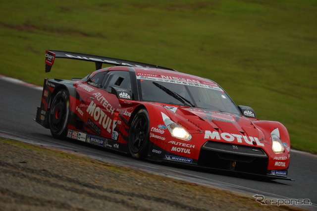 GT500でタイトル3連覇を目指している柳田真孝&R.クインタレッリ組ニッサンGT-R。写真:GTA(第4戦)