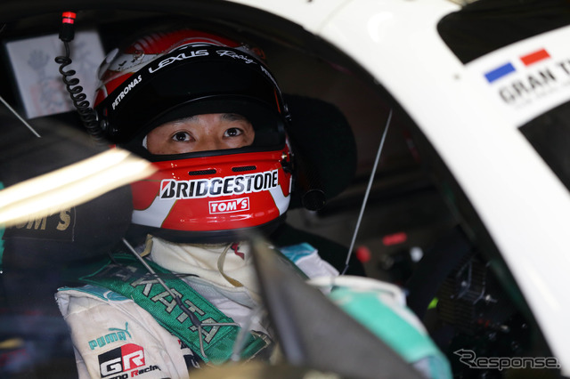 #36 SC430を駆る中嶋一貴。写真:TOYOTA