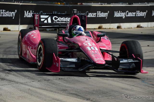 最終ラップで大クラッシュに遭遇してしまったフランキッティ。写真:IndyCar