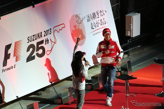 前夜祭トークショーには小林可夢偉選手が駆けつけた