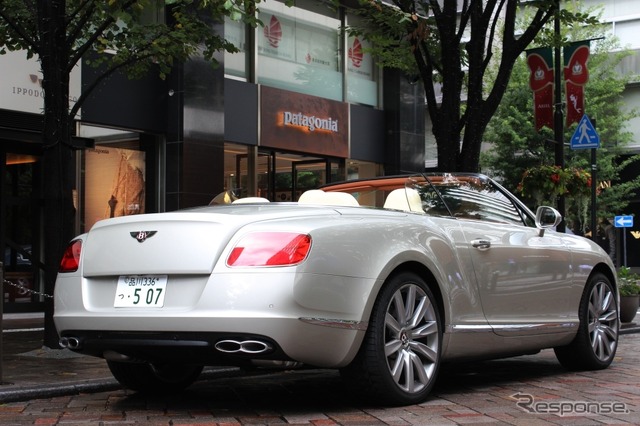 ベントレー・コンチネンタルGT V8コンバーチブル