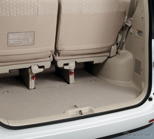 【日産 セレナ 新型発表】ラゲッジは深くて軽くなった