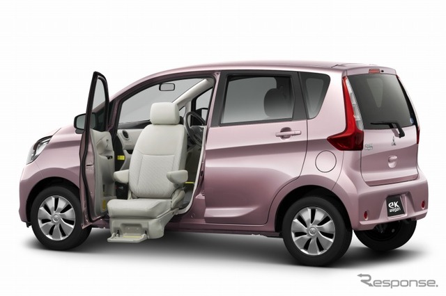 三菱・eKワゴン「M」助手席ムービングシート仕様車