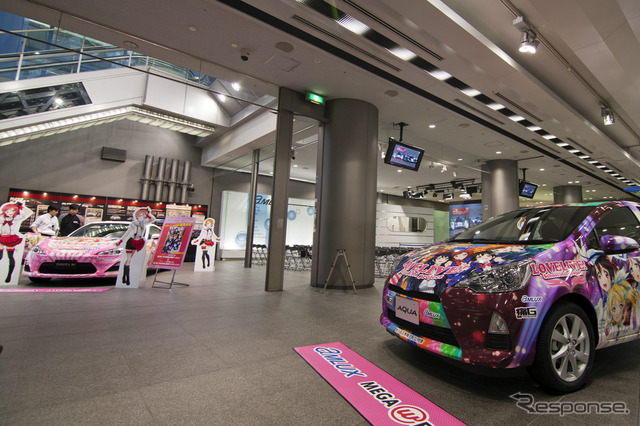アムラックス東京、アニメ「ラブライブ!」の公式痛車を展示