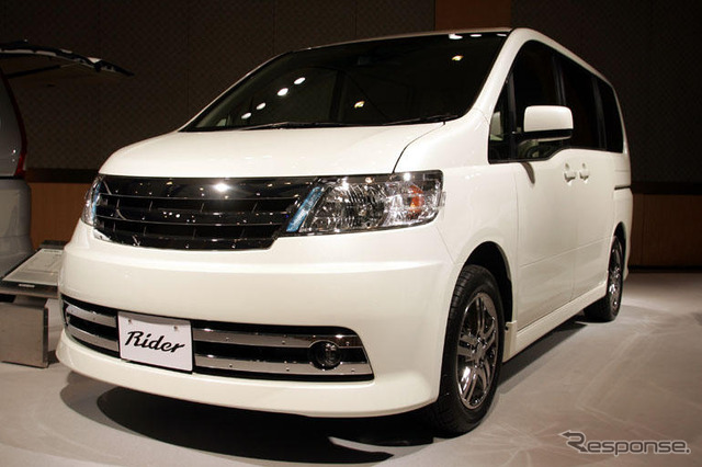 【日産 セレナ 新型発表】ステップワゴンを見て、ほっとしました