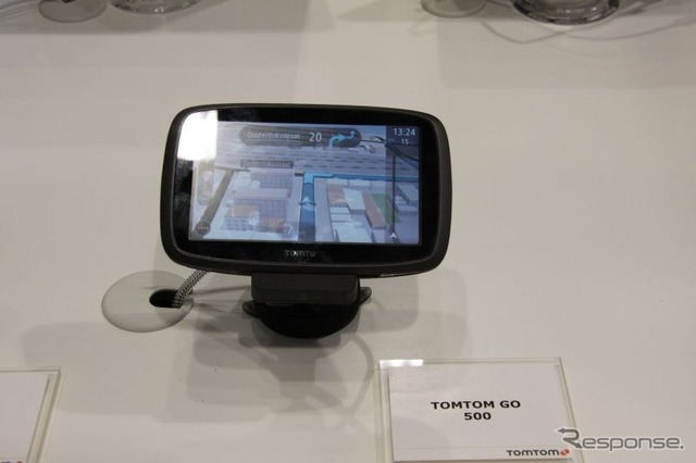 こちらは3D表示対応の新機種