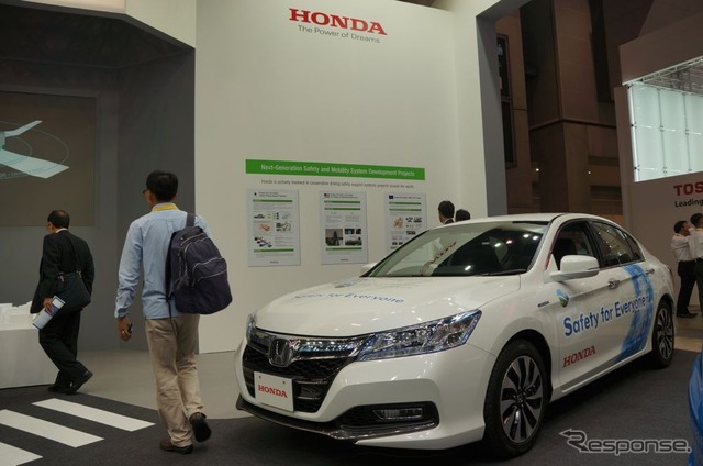 【ITS世界会議13】ホンダ ITS技術「できるところからステップバイステップで」