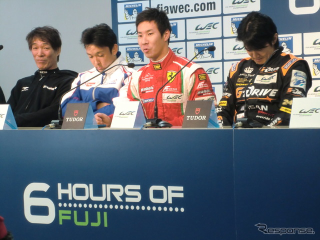 小林可夢偉(右から2人目)はマシントラブルで予選不出走、決勝最後尾スタートに(写真は前日=金曜の日本人ドライバー集合会見)。