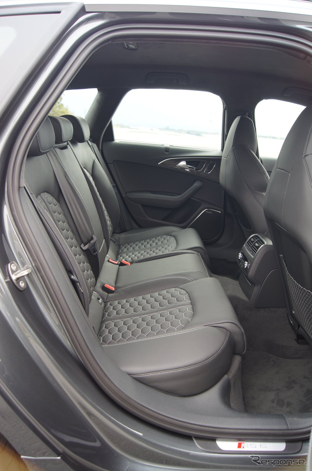 アウディ RS6 アバント