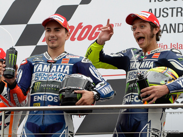今季6勝目を挙げたJ・ロレンソ（向かって左）と3位のV・ロッシ