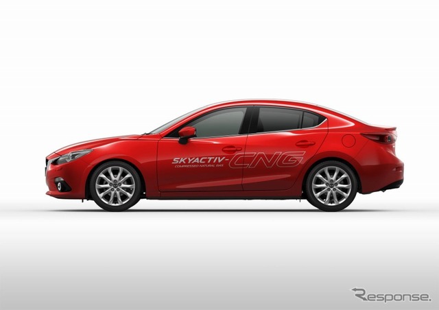 マツダ3 SKYACTIV-CNG コンセプト(参考出品車)