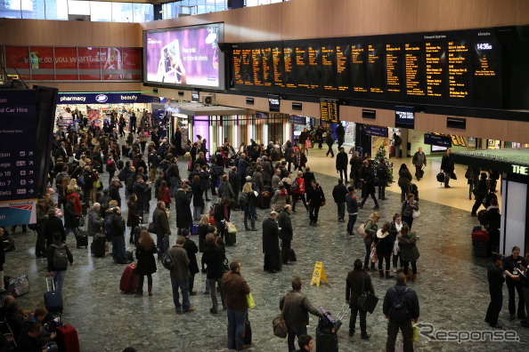 英鉄道のパスがオフシーズンのキャンペーンで来年2月まで20％割引に。写真はロンドンのターミナル駅
