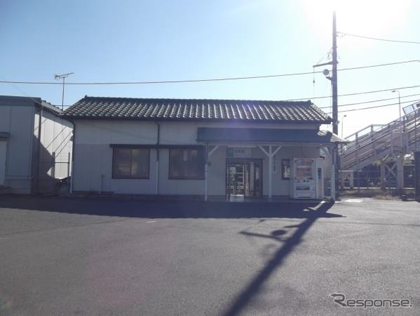 現在の羽黒駅舎。新駅舎も現在の駅舎の「面影」を残すデザインでまとめるという。