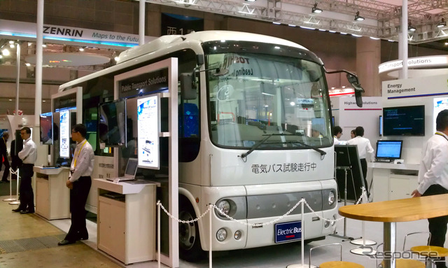 実証実験中の東芝のEVバス