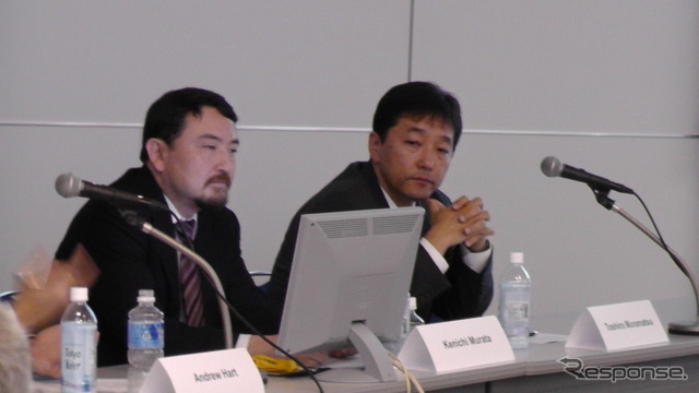 左がトヨタ自動車第1電子開発部主査村田賢一氏、右が日産自動車株式会社ビークルサービステクノロジー本部村松寿郎氏。