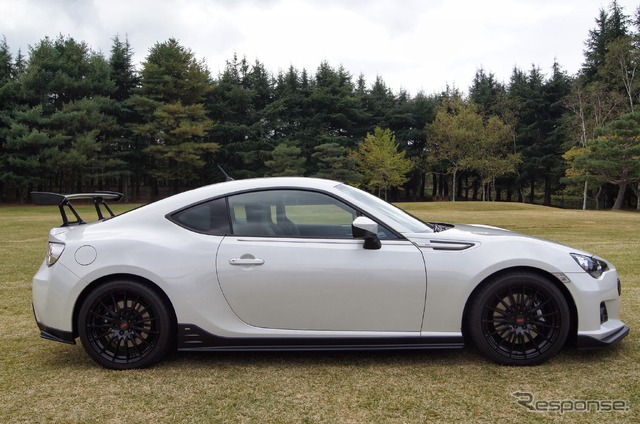 スバル BRZ tS GT PACKAGE