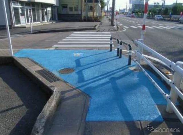 高岡市内国道8号、156号で交通安全対策工事