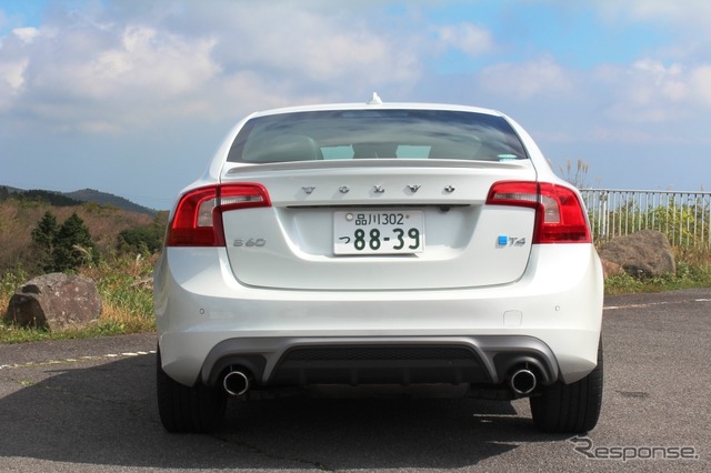 ボルボ・S60 T4 R-DESIGN