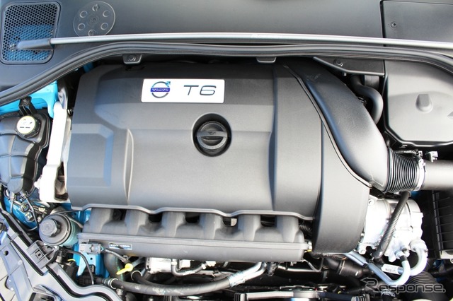 ボルボ・V60 T6 AWD R-DESIGN ポールスターパフォーマンスパッケージ