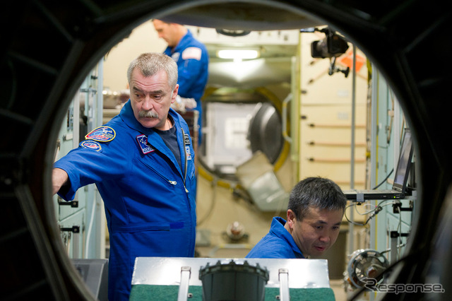 ISSのロシアモジュール運用訓練を行う若田宇宙飛行士ら長期滞在クルー（出典：JAXA／GCTC）